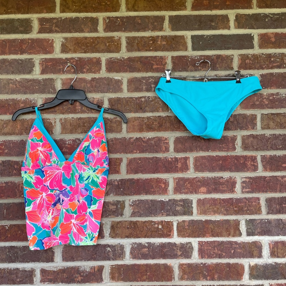 Women’s New Bright Tropical Floral Print Tankini Set Size Medium